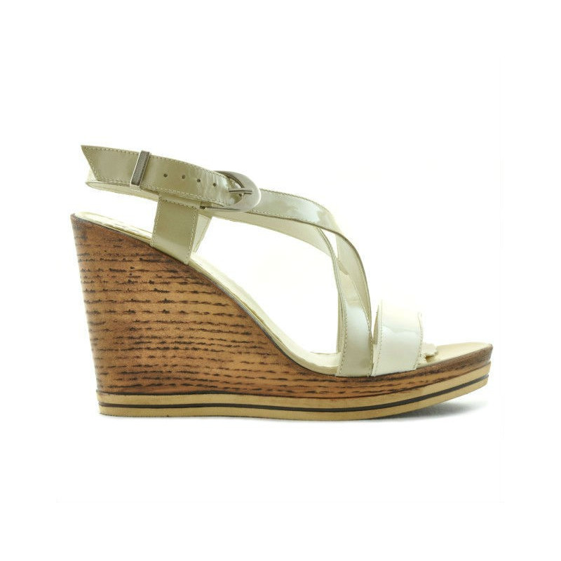 Dámské sandály 5016 lakovaná béžová kombinace