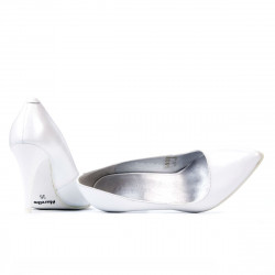 Elegantní dámské boty 1246 perleťově bílá