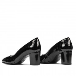 Elegantní dámské boty 1268 černý lak
