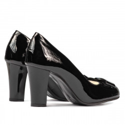 Elegantní dámské boty 1245 černý lak