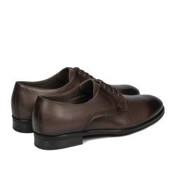 Elegantní pánské boty 958 a káva