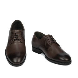 Elegantní pánské boty 958 a káva
