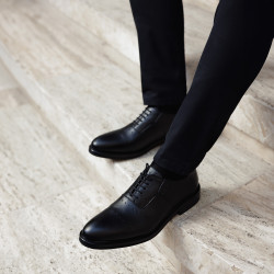 Elegantní pánské boty 937 černé lifestyle