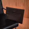 Pouzdro na notebook 309g 01 biz černé lifestyle