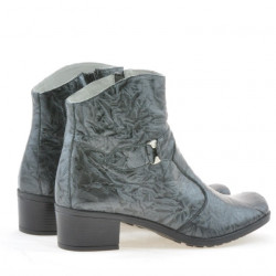 Dámské boty 232 lakované šedé crep
